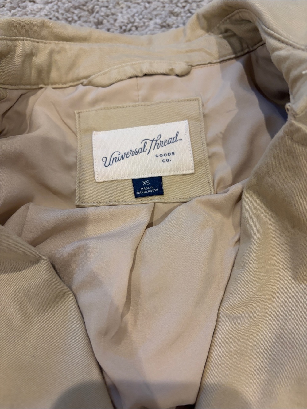 Universal Thread Trench - Picture 5 of 7